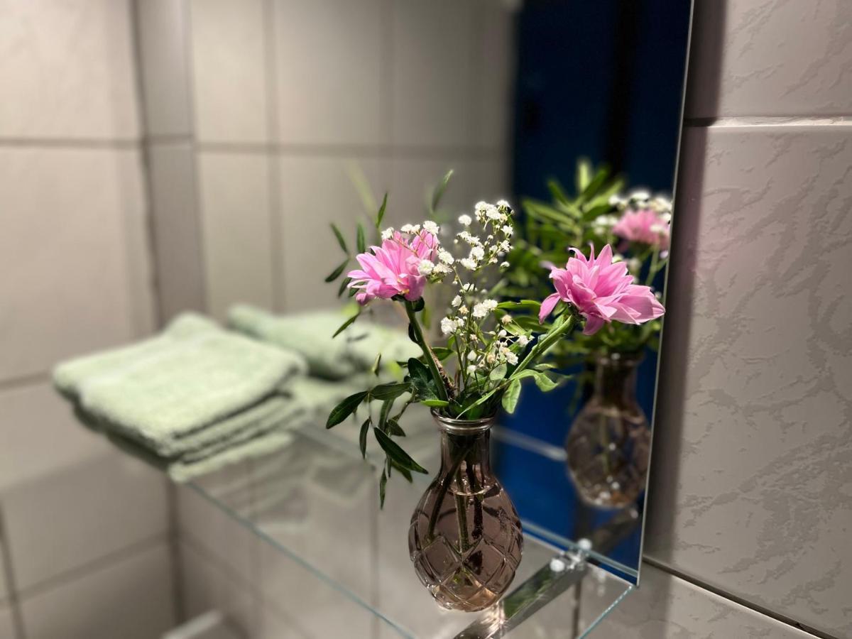 Reetscheune Kruezen Kruzen Dış mekan fotoğraf